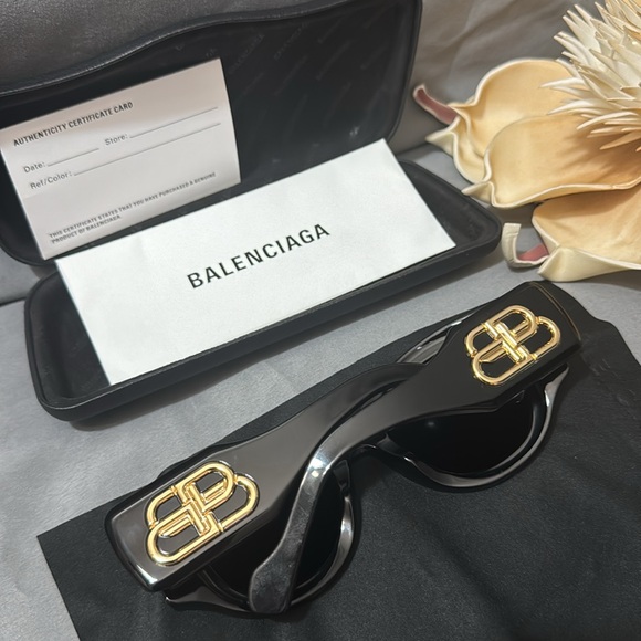 Brand new authentic Belenciaga never used - Picture 2 of 8